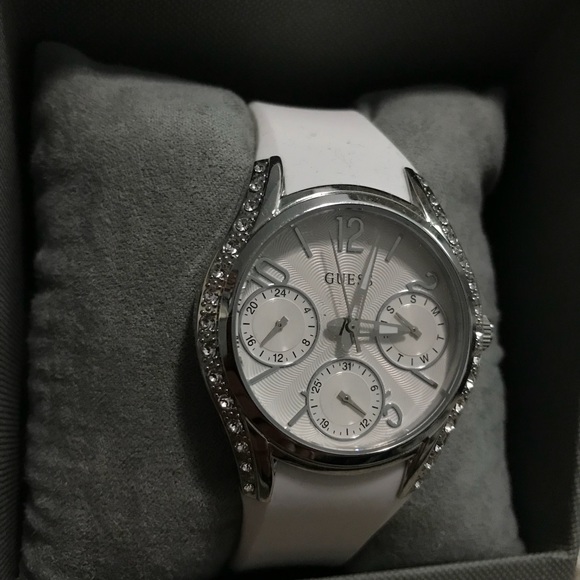 Guess Watch - Picture 2 of 2